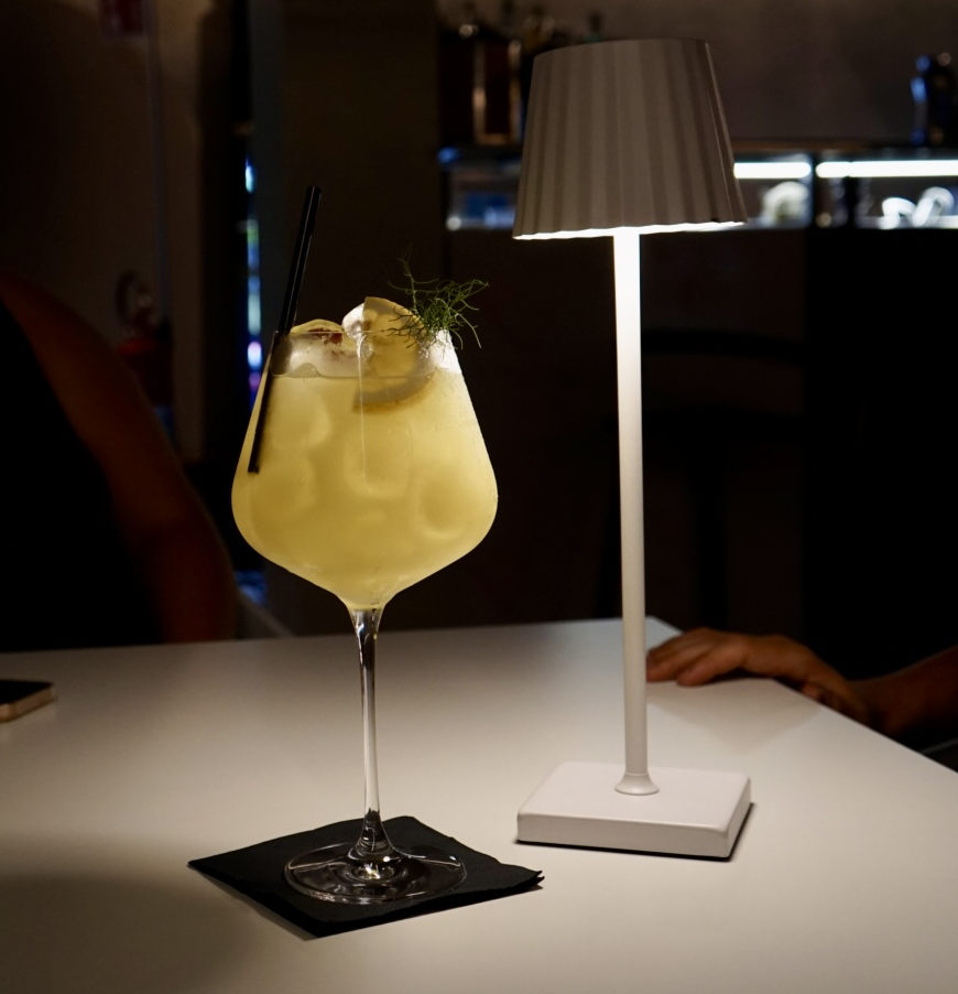 Cocktail Old Fashioned al lounge bar della Torre, sera
