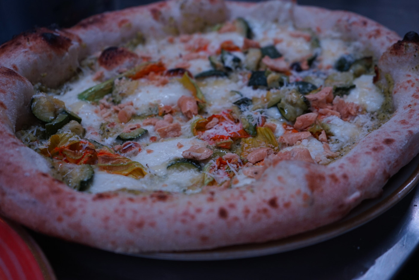 La vera pizza napoletana da gustare alla Torre del Cupo di Schiavonea