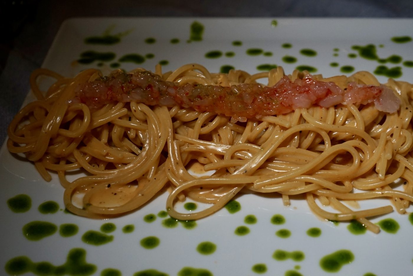 Spaghetti ai gamberi rossi del ristorante Torre del Cupo